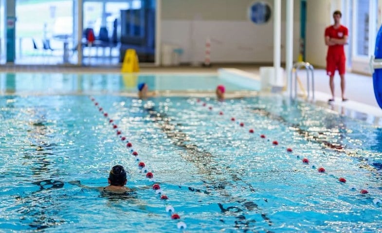 La piscine communale de Ciney en mode "congés" : voici les horaires