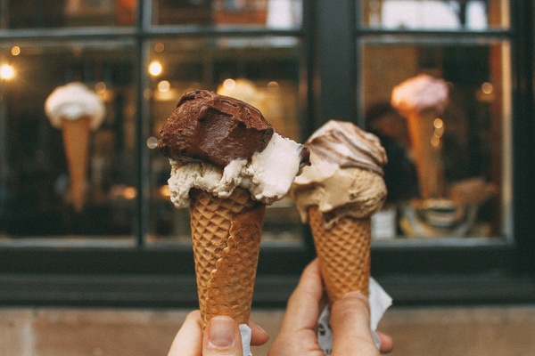 ice cream 2576622 1920